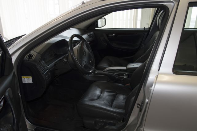 Volvo V70 XC 2002 photo 4