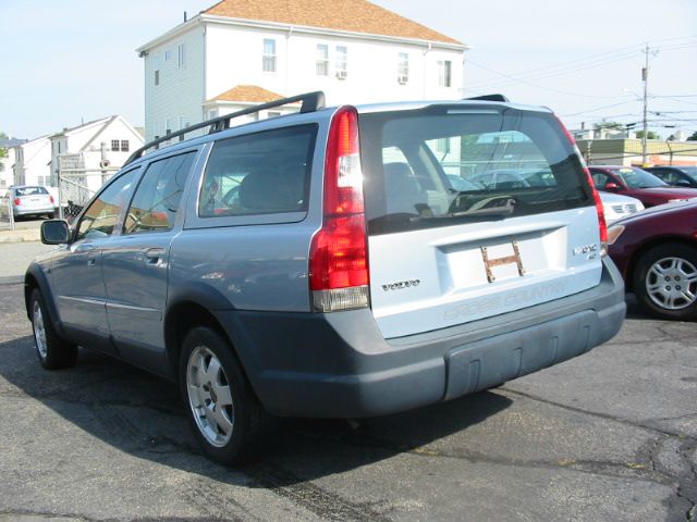 Volvo V70 XC 2002 photo 3