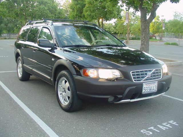 Volvo V70 XC 2002 photo 1