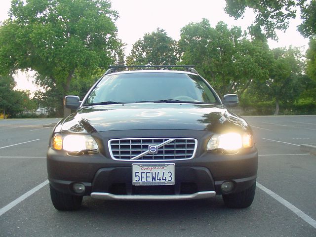 Volvo V70 XC 2002 photo 7