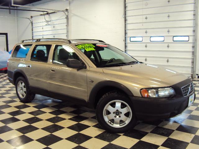 Volvo V70 XC Unknown Sport Utility