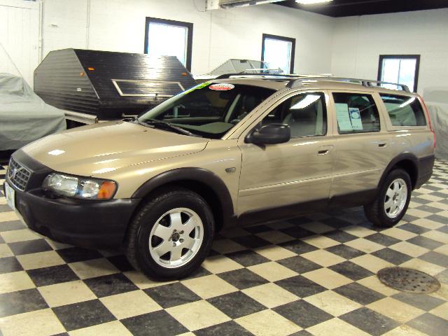 Volvo V70 XC 2002 photo 1