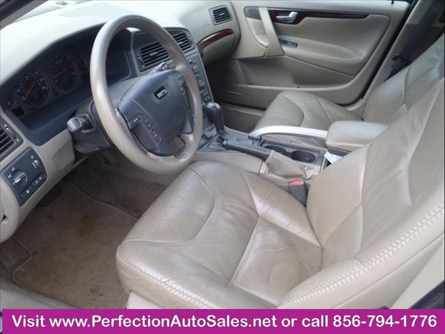 Volvo V70 XC 2002 photo 1