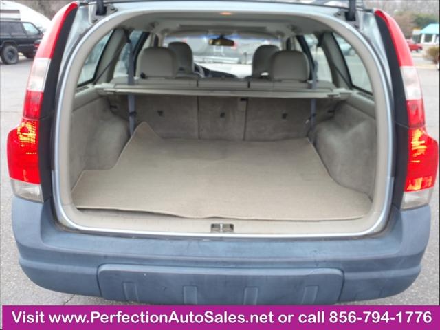 Volvo V70 XC 2002 photo 3