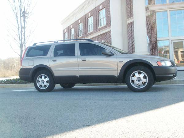 Volvo V70 XC 2002 photo 2