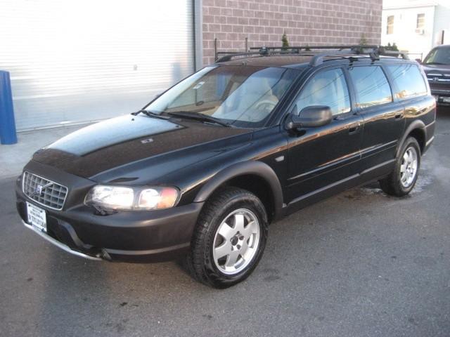 Volvo V70 XC Unknown Sport Utility