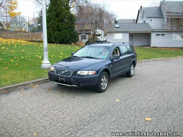 Volvo V70 XC 2002 photo 1