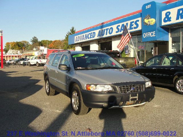 Volvo V70 XC 2002 photo 2