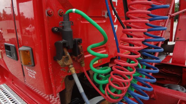 Volvo VVN 2000 photo 17