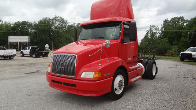 Volvo VVN 2000 photo 25