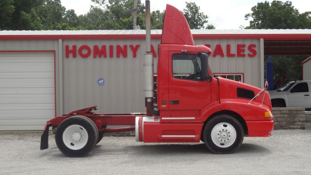 Volvo VVN 2000 photo 28