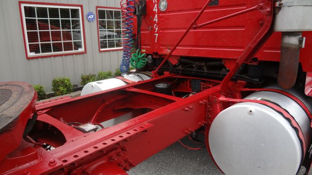 Volvo VVN 2000 photo 35