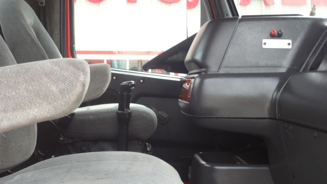 Volvo VVN 2000 photo 6