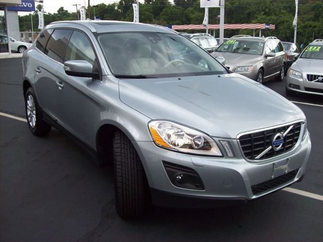 Volvo XC60 2010 photo 2
