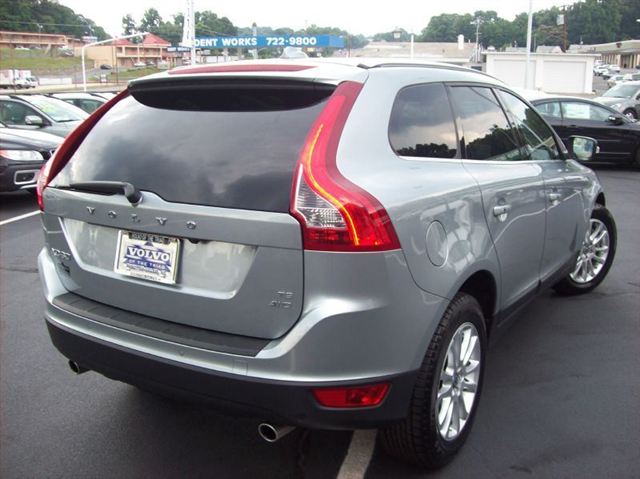 Volvo XC60 2010 photo 5