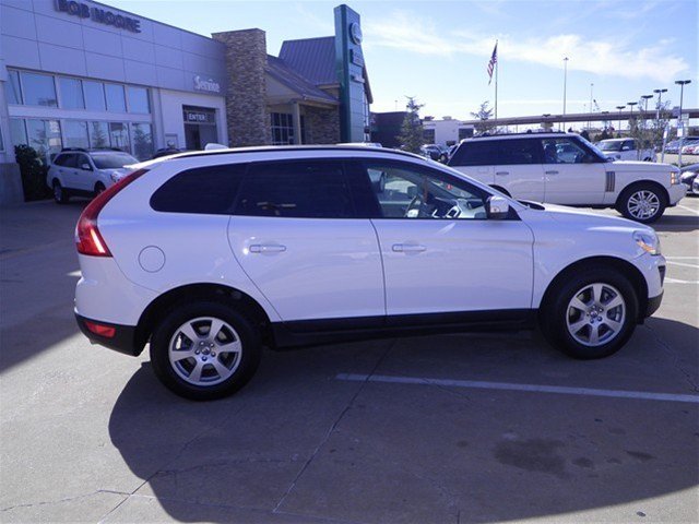 Volvo XC60 2010 photo 1