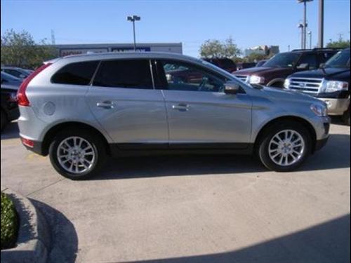 Volvo XC60 2010 photo 1