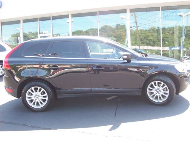 Volvo XC60 2010 photo 4