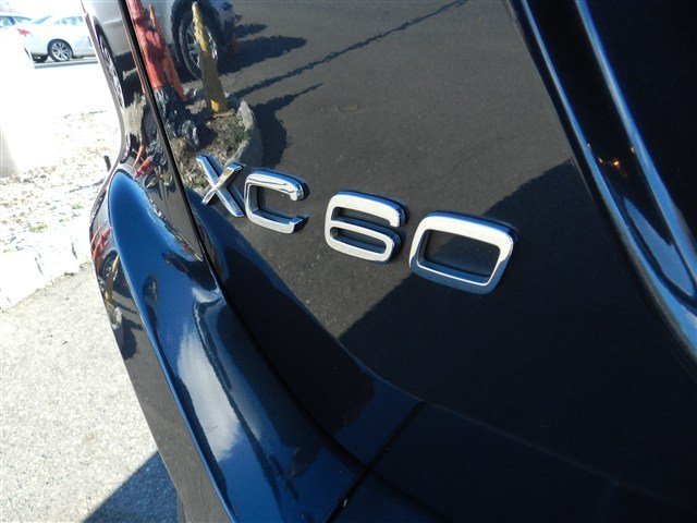 Volvo XC60 2010 photo 4