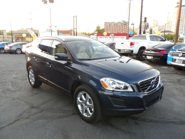 Volvo XC60 2012 photo 1