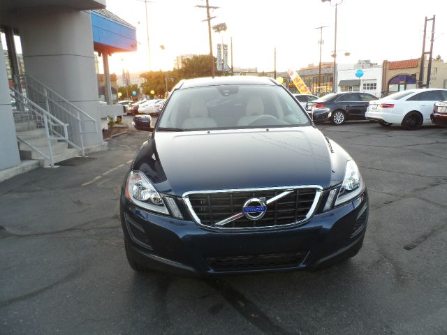 Volvo XC60 2012 photo 2