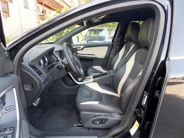 Volvo XC60 2013 photo 15