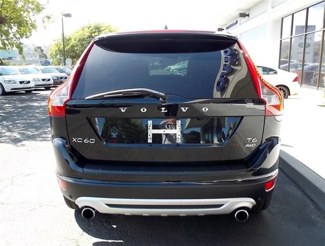 Volvo XC60 2013 photo 18