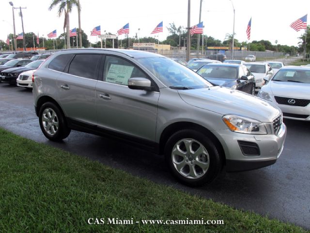 Volvo XC60 2013 photo 1