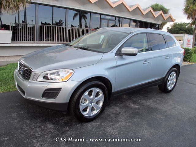 Volvo XC60 2013 photo 2