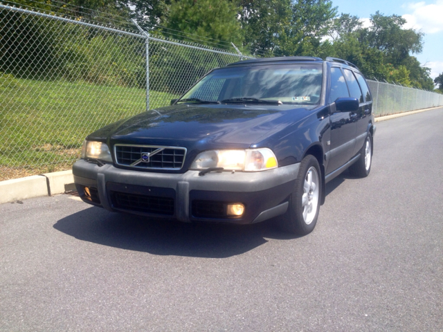 Volvo XC70 2000 photo 1