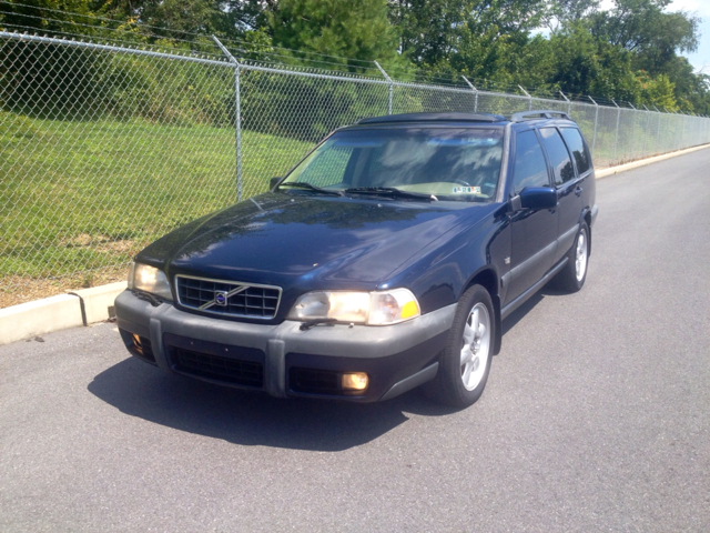 Volvo XC70 2000 photo 2