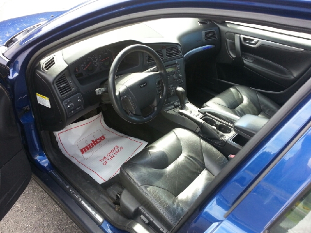 Volvo XC70 2002 photo 2