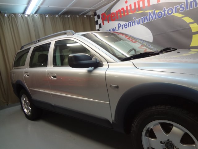 Volvo XC70 2003 photo 2
