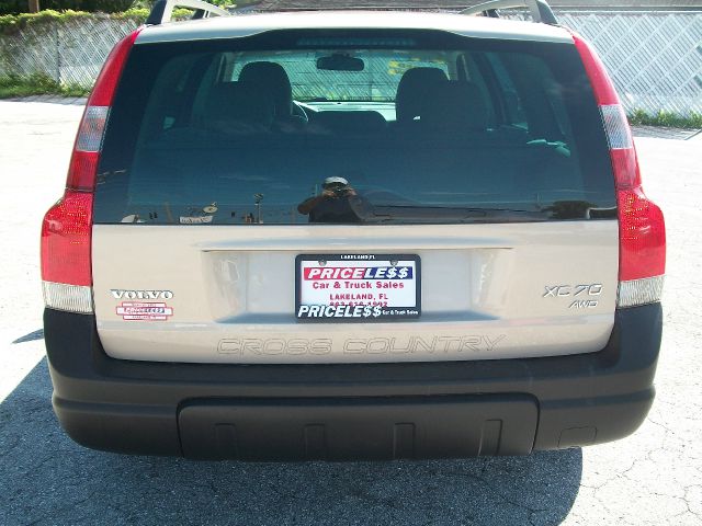 Volvo XC70 2004 photo 2
