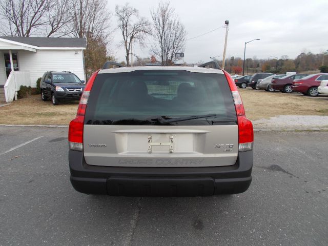 Volvo XC70 2004 photo 4
