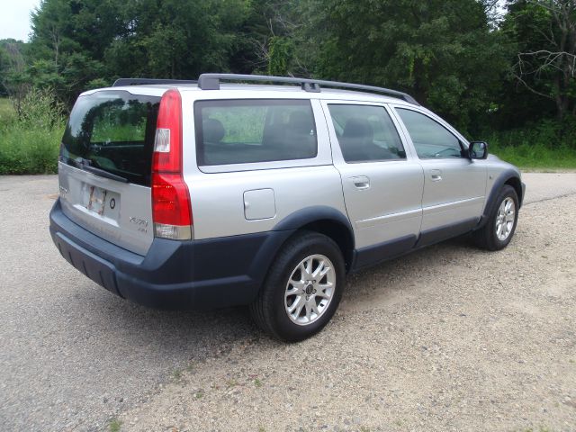 Volvo XC70 2004 photo 1