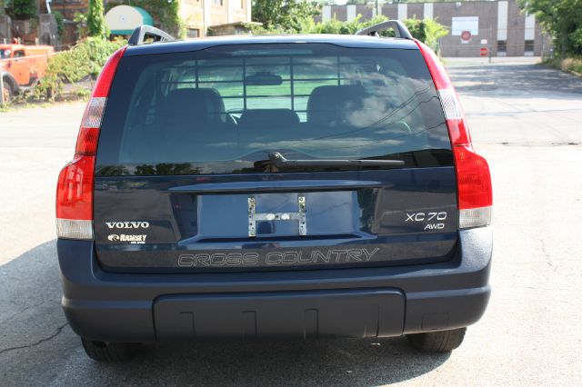 Volvo XC70 LE 4D Passenger Van SUV