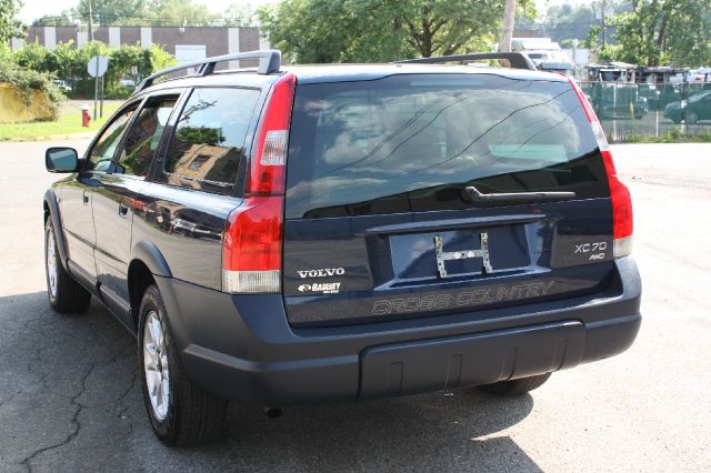 Volvo XC70 2004 photo 2