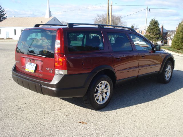 Volvo XC70 2004 photo 1