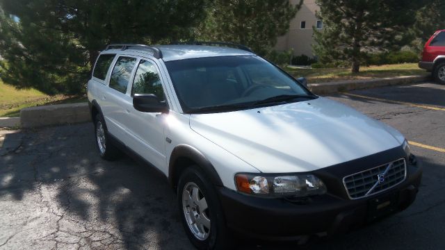 Volvo XC70 2004 photo 4
