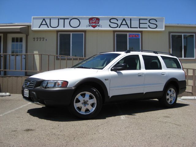 Volvo XC70 2004 photo 3