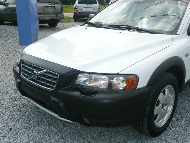 Volvo XC70 2004 photo 2
