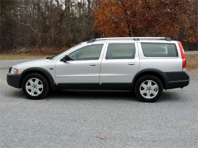 Volvo XC70 2005 photo 1