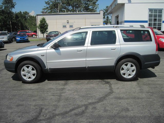 Volvo XC70 2005 photo 1