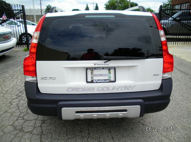 Volvo XC70 2005 photo 2