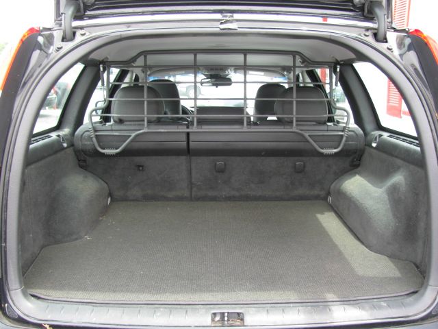 Volvo XC70 LE 4D Passenger Van SUV