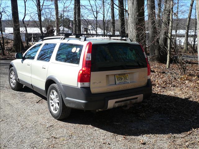 Volvo XC70 2007 photo 2
