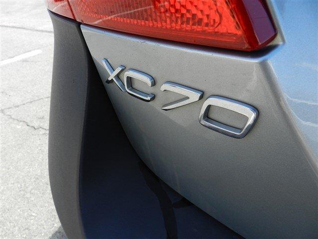 Volvo XC70 2008 photo 12