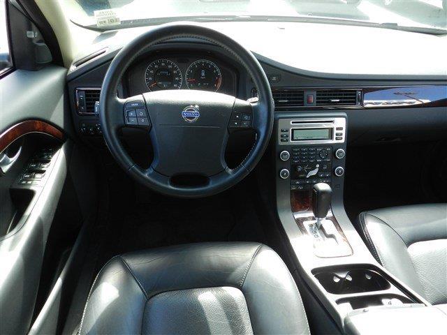 Volvo XC70 2008 photo 13