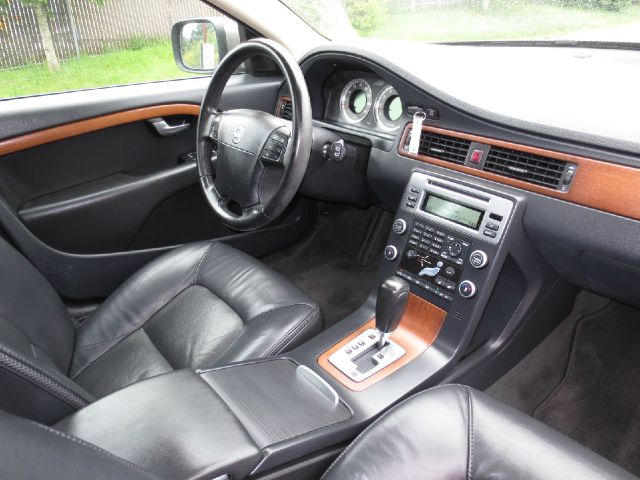 Volvo XC70 2009 photo 1